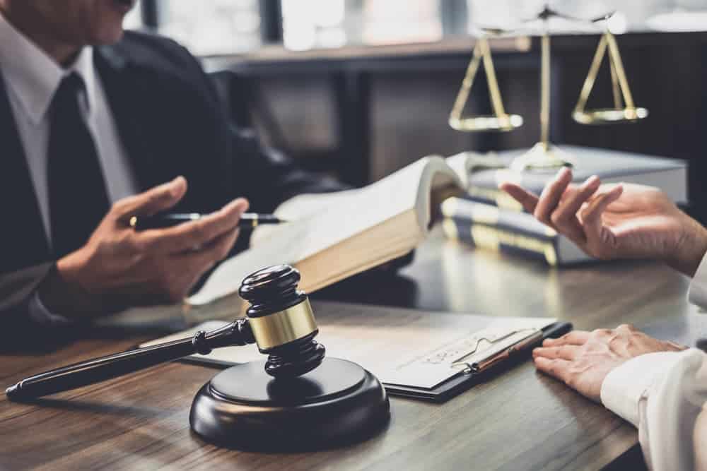 What Is a Free Consultation With a Car Accident Lawyer?