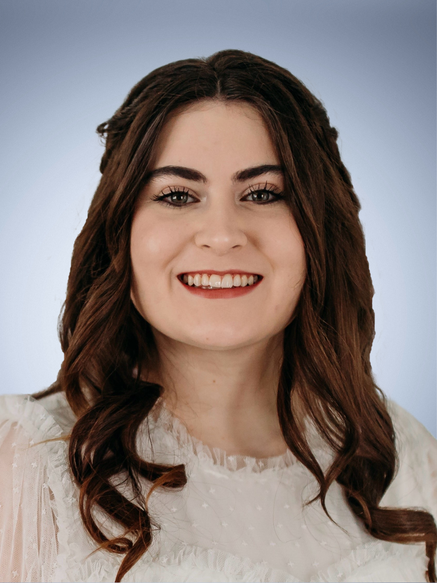 Gillian Dobbins Staff Image